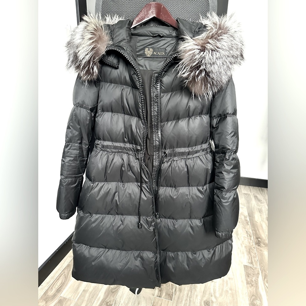 Down Winter Jacket with real fur. Size US 2-6